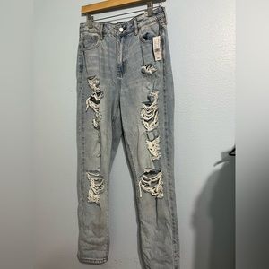 Pacsun Ripped Mom Jeans in Light Wash